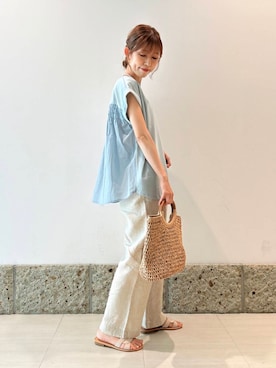 「ナチュラル×イエベ春」｜「アイテム（アクセサリー）」を使った、かなみさん（レディース・160cm）の夏コーディネート