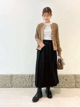 「アイテム（ハンドバッグ）」を使った、かなみさん（レディース・160cm）の秋コーディネート