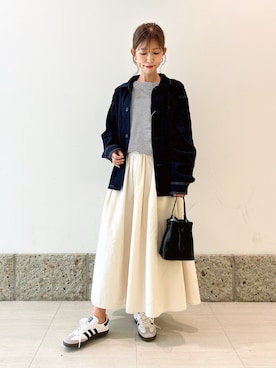 「アイテム（カバーオール）」を使った、かなみさん（レディース・160cm）の秋コーディネート