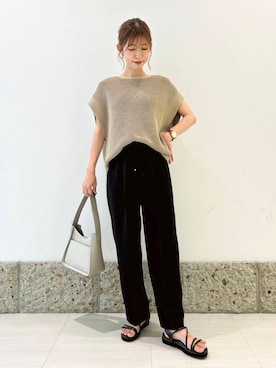 「URBAN RESEARCH DOORS（アーバンリサーチドアーズ）のリネンライクニットプルオーバー（ニット/セーター）」を使った、かなみさん（レディース・160cm）の夏コーディネート