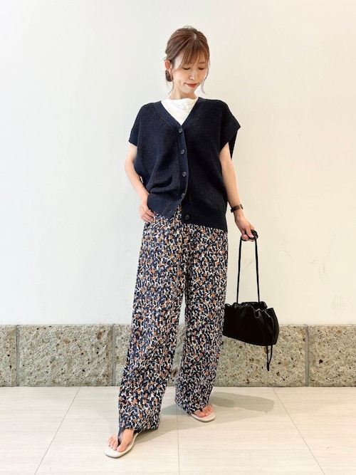 ◼️URBAN RESEARCH DOORS リネンライクVネックニットベスト URBAN RESEARCH DOORS（アーバンリサーチドアーズ）の「リネン