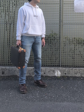 「UCLA（ユーシーエルエー）のアイテム」を使った、Chrisさん（メンズ・181cm）の秋コーディネート