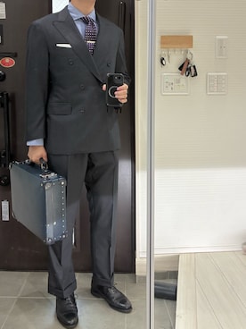 「アイテム（ネクタイピン）」を使った、Chrisさん（メンズ・180cm）の秋コーディネート