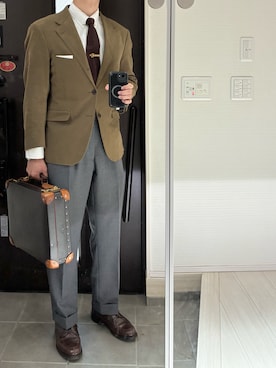 「アイテム（ビジネスバッグ）」を使った、Chrisさん（メンズ・180cm）の秋コーディネート