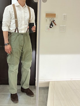 「オーダーメイドシャツのアイテム（ビジネスシャツ、ホワイト系）」を使った、Chrisさん（メンズ・180cm）の春コーディネート