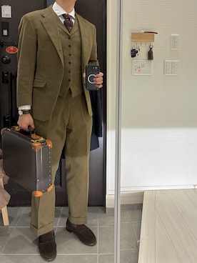 「アイテム（ビジネスシャツ）」を使った、Chrisさん（メンズ・180cm）の冬コーディネート