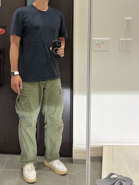 「アイテム（スニーカー）」を使った、Chrisさん（メンズ・180cm・30代）の秋コーディネート
