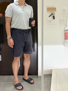 「BIRKENSTOCK（ビルケンシュトック）のアイテム（サンダル、ブラック系）」を使った、Chrisさん（メンズ・180cm）の秋コーディネート