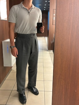「オーダーメイドスラックス(Dormeuil)のアイテム（スラックス、ブラウン系）」を使った、Chrisさん（メンズ・180cm）の夏コーディネート