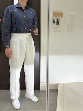 「オーダーメイドリネンスラックスのアイテム（スラックス、ホワイト系）」を使った、Chrisさん（メンズ・180cm）の春コーディネート