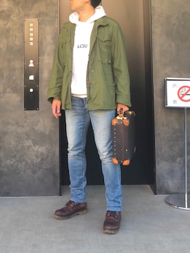 「UCLA（ユーシーエルエー）のアイテム」を使った、Chrisさん（メンズ・181cm）の秋コーディネート