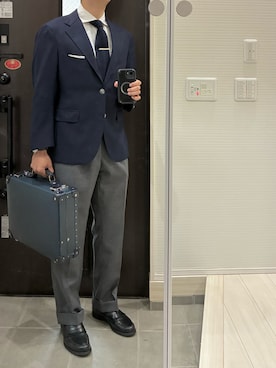 「アイテム（ネクタイピン）」を使った、Chrisさん（メンズ・180cm）の秋コーディネート
