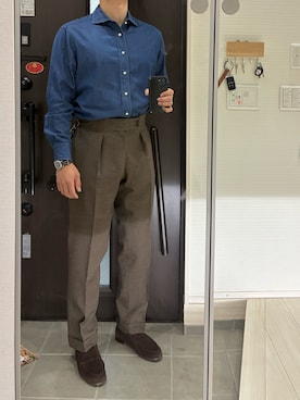 「オーダーメイドスラックスのアイテム（スラックス、ブラウン系）」を使った、Chrisさん（メンズ・180cm）の夏コーディネート