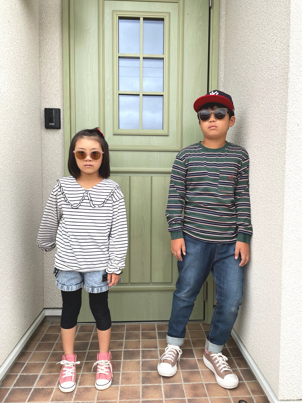 「BRANSHESの衿つき長袖Tシャツ（Tシャツ/カットソー、ブラック系）」を使った、daiminaさん（キッズ・140cm）の秋コーディネートの1枚目の写真