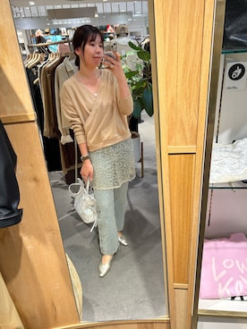 「アイテム（トートバッグ、シルバー系）」を使った、IGARASHI_166cmさん（レディース・166cm）の秋コーディネート