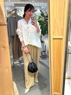 「SHENERY（シーナリー）のコットンスムースカーディガン（カーディガン/ボレロ、ホワイト系）」を使った、IGARASHI_166cmさん（レディース・166cm）の春コーディネート