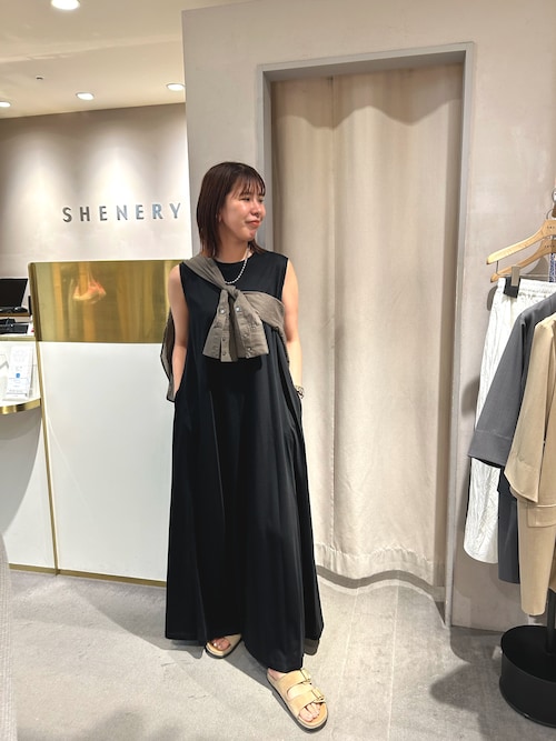 フレアノースリーブワンピース