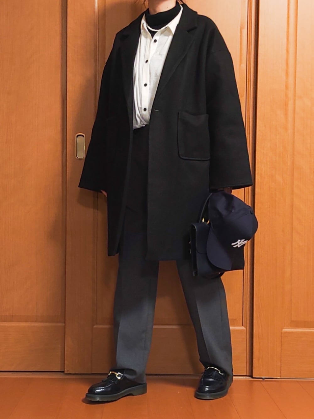 チェスターコートを使った「シンゾーン(Shinzone)」の人気ファッション