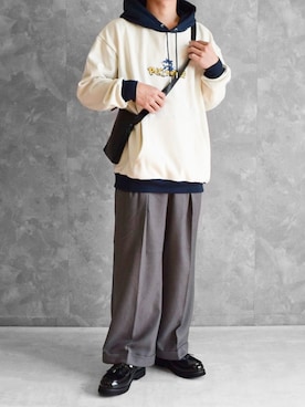 「RUUBON（ルーボン）のアイテム（ローファー）」を使った、つね。さん（メンズ・174cm）の秋コーディネート