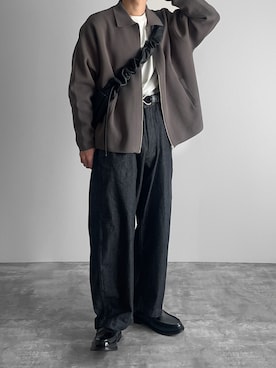 「EASENCE（イーズエンス）の【EASENCE】ボックスシルエット サイドスリット ベーシックロングスリーブTシャツ / UVカット＜COMFORT EDITシリーズ＞（Tシャツ/カットソー、ホワイト系）」を使った、つね。さん（メンズ・174cm）の春コーディネート
