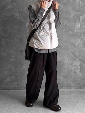 「アイテム（ダウンベスト、ホワイト系）」を使った、つね。さん（メンズ・174cm）の秋コーディネート