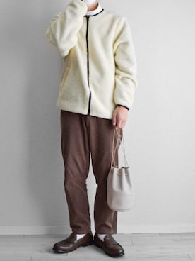 「巾着バッグ」｜「アイテム（マウンテンパーカー）」を使った、つね。さん（メンズ・174cm）の冬コーディネート