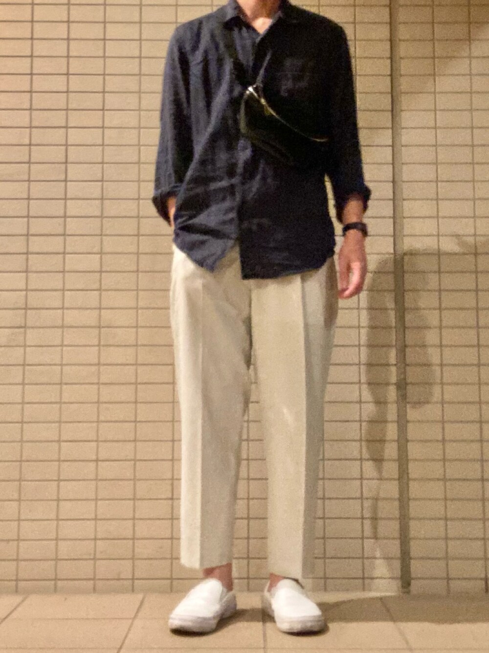 「おしゃれさんと繋がりたい、オトナカジュアル、ユニクロ、UNIQLO、GU、シンプル、今日のコーデ、リネンシャツ、夏、プチプラコーデ」｜「GUのアイテム（ショルダーバッグ、ブラック系）」を使った、eiさん（メンズ・173cm）の夏コーディネートの1枚目の写真
