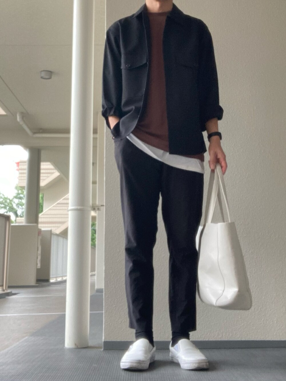 「秋のコーデ、シンプルスタイル、きれいめカジュアル、秋服、今日のコーデ、セットアップ、CPOジャケット、CPOシャツ、ユニクロ、UNIQLO、GU、トートバッグ 白、トートバッグ」｜「UNIQLOのアイテム（スラックス、ブルー系）」を使った、eiさん（メンズ・173cm）の秋コーディネートの1枚目の写真