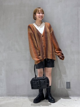 「LAKOLE（ラコレ）のグラデストライプカーディガン/146463（カーディガン/ボレロ）」を使った、かのさん（レディース・160cm）の秋コーディネート