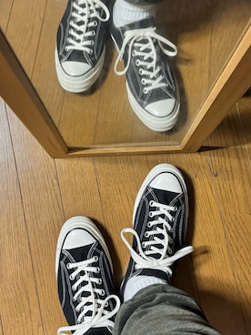 「アイテム（スニーカー）」を使った、MEKZさん（メンズ・170cm）の春コーディネート