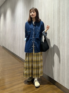 「アイテム（サンダル）」を使った、rihokoさん（レディース・159cm）の秋コーディネート
