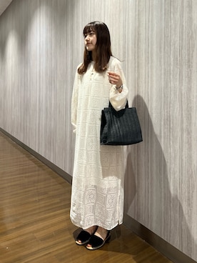 「URBAN RESEARCH DOORS（アーバンリサーチドアーズ）のレースワンピース（ワンピース、ベージュ系）」を使った、rihokoさん（レディース・159cm）の春コーディネート
