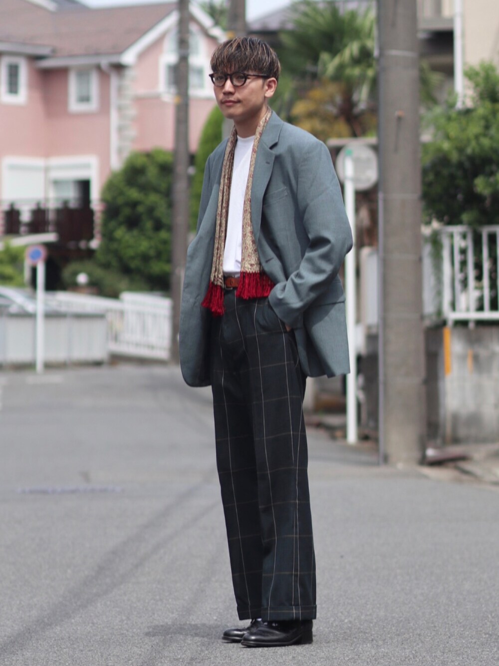 「おしゃれさんと繋がりたい、レイヤードスタイル、ビッグシルエット、スラックス、きれいめカジュアル、古着好きな人と繋がりたい、古着MIX、ヴィンテージ、革靴、いいね、save、フォローお願いします🤑」｜「YLEVEのアイテム（ジャケット/アウター、グレー系）」を使った、イツキナカヤマさん（メンズ・172cm）の秋コーディネートの1枚目の写真