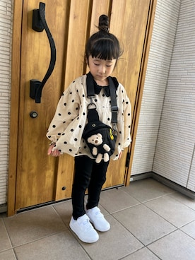 「HOOK（フック）のアイテム（スウェット）」を使った、ゆこゆこさん（キッズ・100cm）の春コーディネート