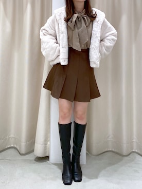 「ボウタイ」｜「アイテム（その他アウター）」を使った、okamu🍦骨格ストレートさん（レディース・159cm）の秋コーディネート