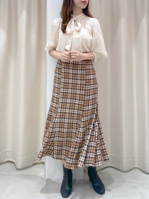 okamu🍦骨格ストレートさんのコーディネート