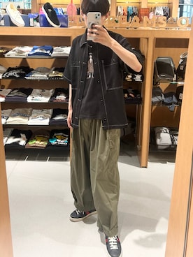 「アイテム（カーゴパンツ）」を使った、府川広登さん（メンズ・172cm）の夏コーディネート