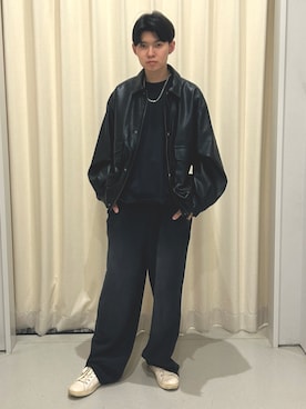 「アイテム（スウェットパンツ）」を使った、府川広登さん（メンズ・172cm）の夏コーディネート