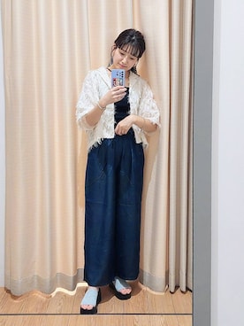 「ワイドパンツ」｜「アイテム（ブルー系）」を使った、ayaさん（レディース・161cm）の春コーディネート