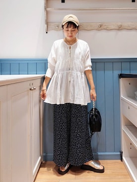 「ワイドパンツ」｜「アイテム（ブルー系）」を使った、ayaさん（レディース・161cm）の夏コーディネート