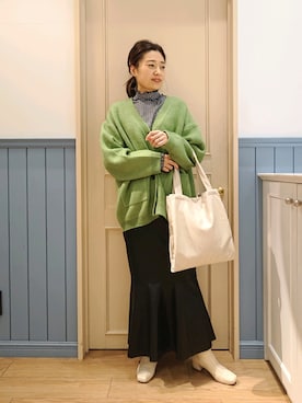 「ニットカーディガン」｜ayaさん（レディース・161cm・30代）の冬コーディネート