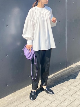 「JUNOAH」｜「アイテム（パンツ）」を使った、mikaさん（レディース・157cm）の秋コーディネート