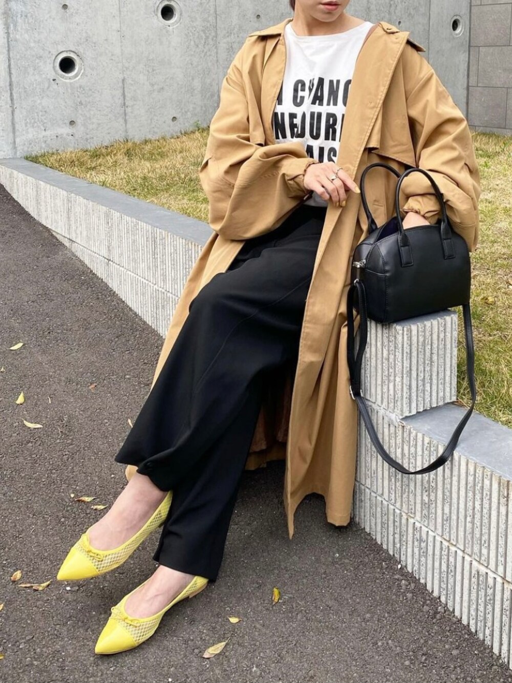 「emmafrancis、エマフランシス、バレエシューズ、バレエパンプス、フラットシューズ、春コーデ、イエロー、メッシュパンプス、ポインテッドトゥ、オトナカジュアル、きれいめカジュアル、ママコーデ、春カラー、大人カジュアル」｜「Emma Francisのポインテッドトゥ フラットバレエシューズ（バレエシューズ、イエロー系）」を使った、mikaさん（レディース・157cm）の春コーディネートの1枚目の写真