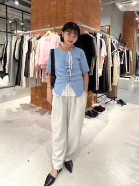 「LOWRYS FARM（ローリーズファーム）のカットイージーコクーンパンツ　292362（スウェットパンツ、グレー系）」を使った、saeさん（レディース・155cm）の春コーディネート