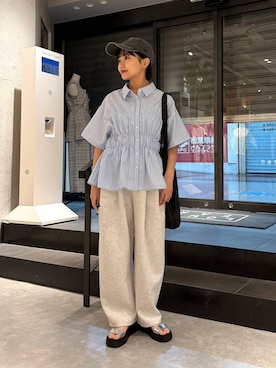 「LOWRYS FARM（ローリーズファーム）のカットイージーコクーンパンツ　292362（スウェットパンツ、グレー系）」を使った、saeさん（レディース・155cm）の春コーディネート
