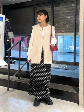 「LOWRYS FARM（ローリーズファーム）のアイテム（ベスト）」を使った、saeさん（レディース・155cm）の秋コーディネート