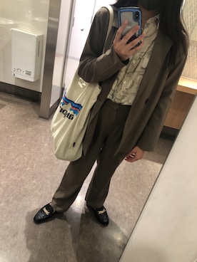 「JUNOAH（ジュノア）のアイテム（スラックス）」を使った、 ゅさん（レディース・157cm）の秋コーディネート