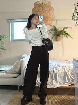 「GRL（グレイル）のアイテム（Tシャツ/カットソー）」を使った、セイノヒカルさん（レディース・153cm）の冬コーディネート