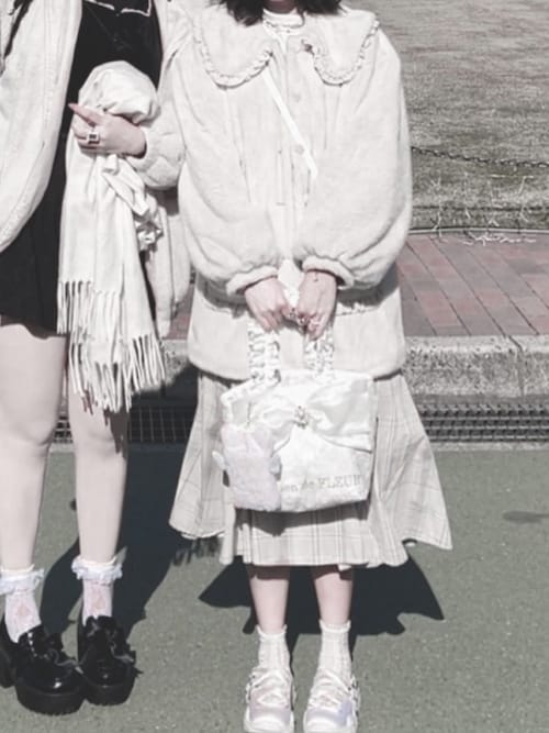 merry jenny（メリージェニー）の「フリルカラーフェイクファー