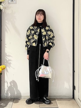 「アイテム（チョーカー）」を使った、もえこさん（レディース・156cm）の冬コーディネート